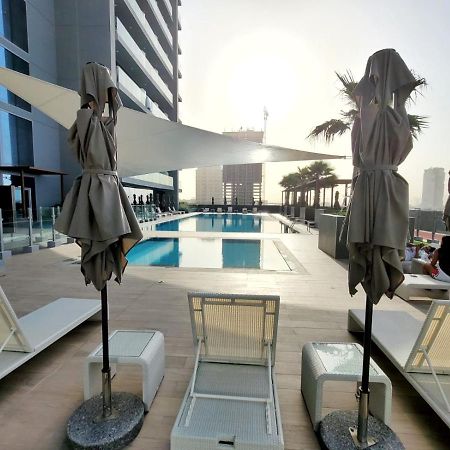 Apartamento Bloom Height Tower Dubái Exterior foto