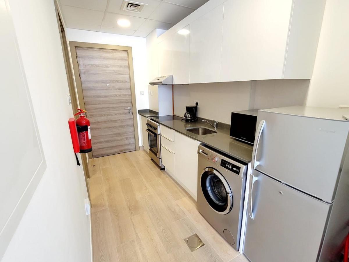 Apartamento Bloom Height Tower Dubái Exterior foto