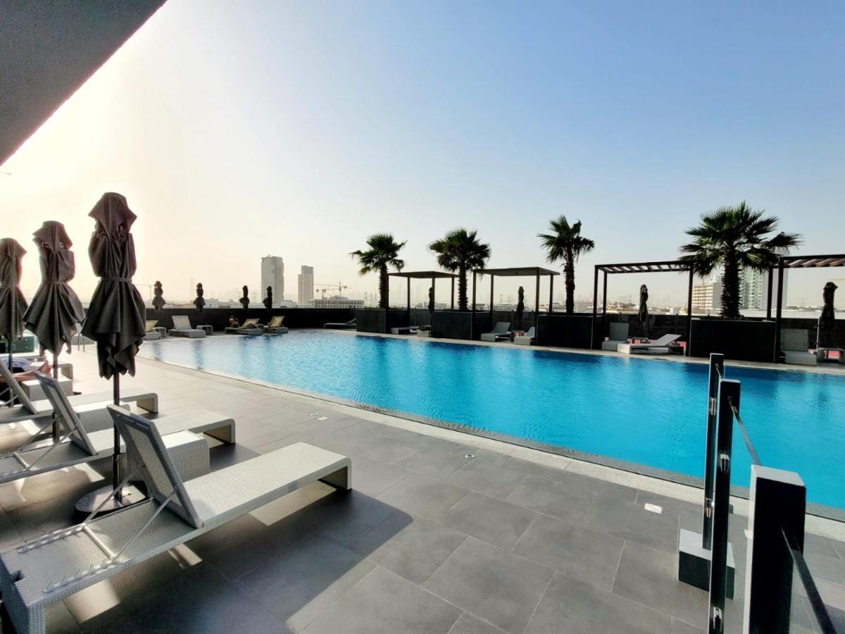 Apartamento Bloom Height Tower Dubái Exterior foto